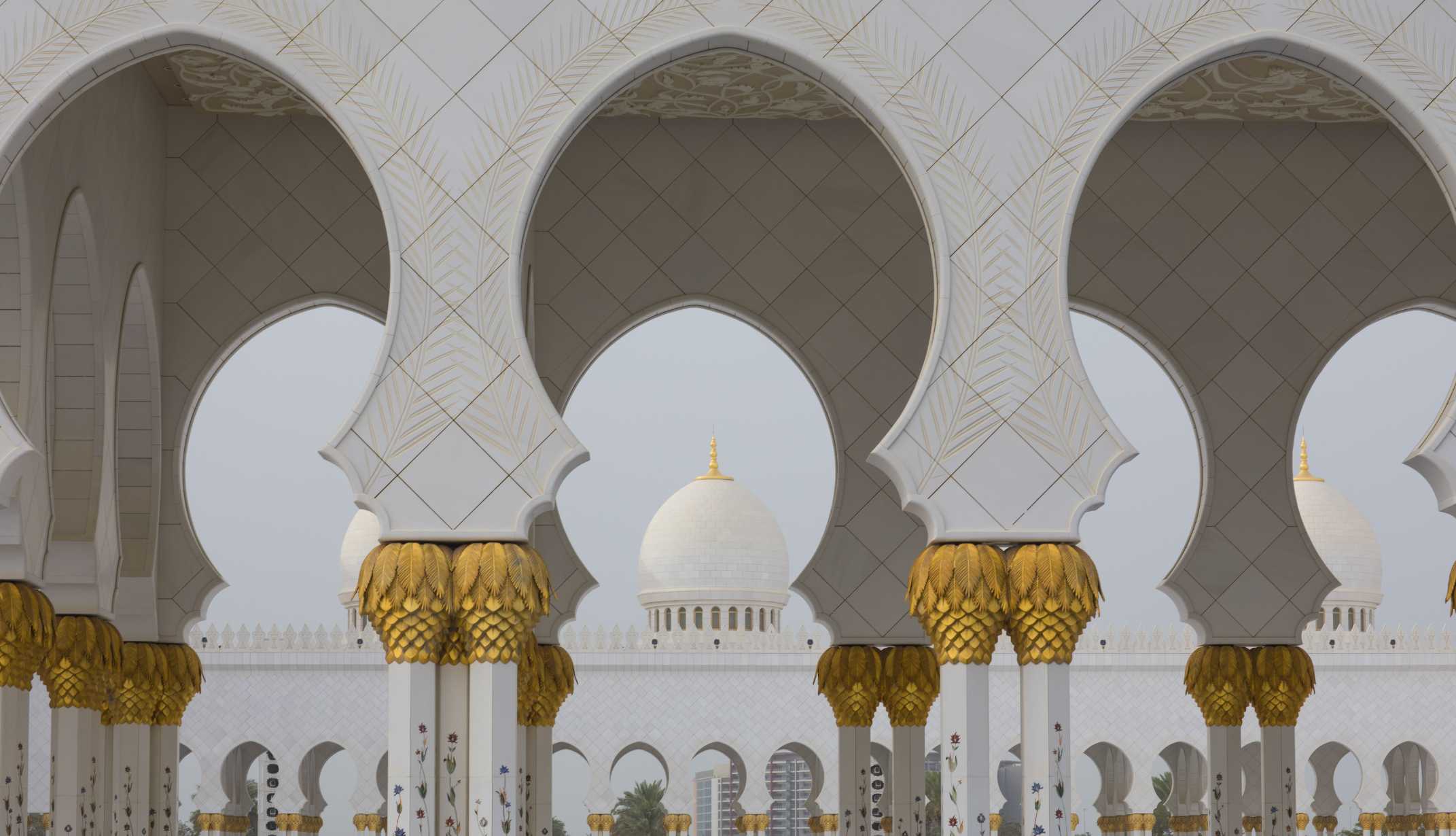 Courtyard Sheikh Zayed Grand Mosque